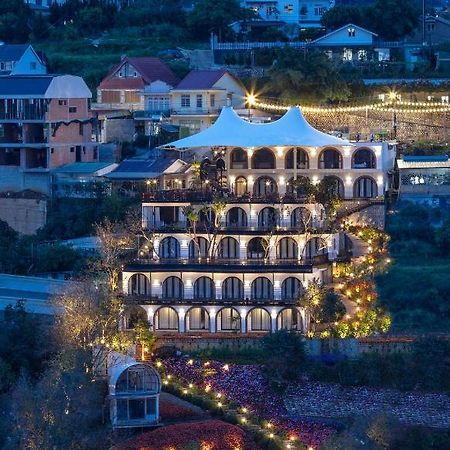 Hotel High Town Da Lat Esterno foto
