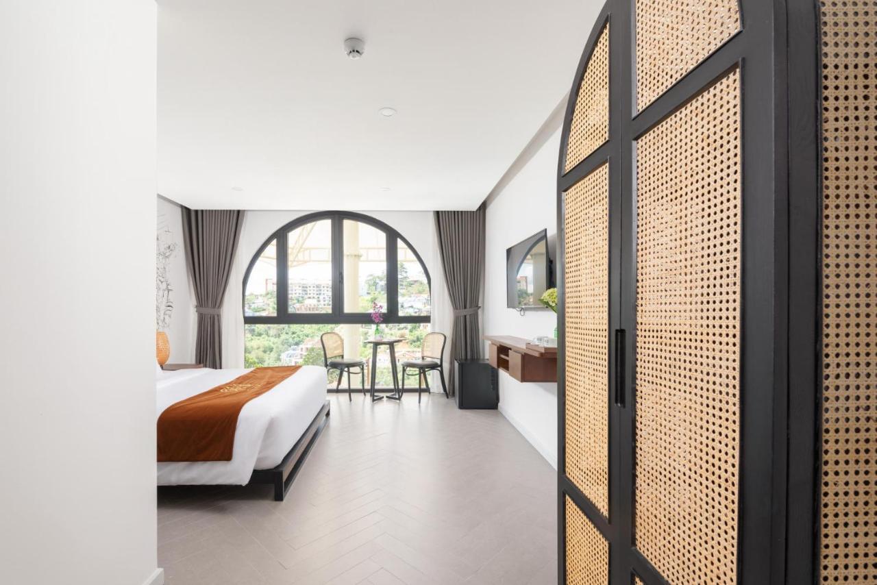 Hotel High Town Da Lat Esterno foto